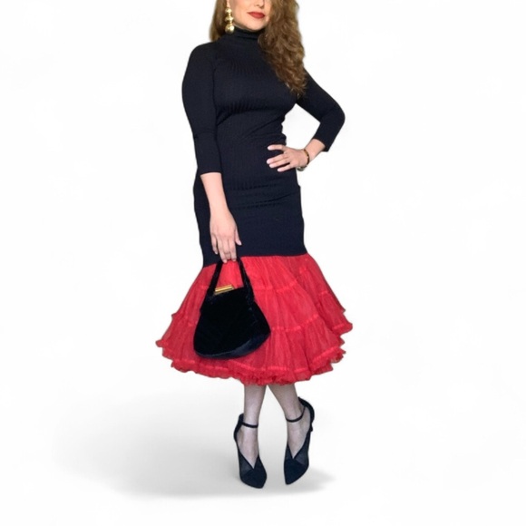 Red Layered Crinoline Underskirt / Statement Skirt. Medium to large - Picture 2 of 5